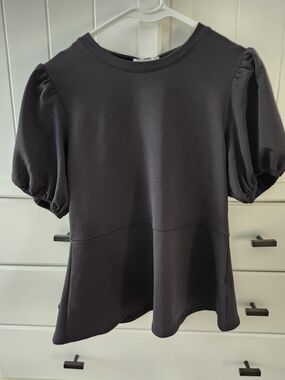 Cable & Gauge Black Puff-Sleeve Peplum Tunic Top